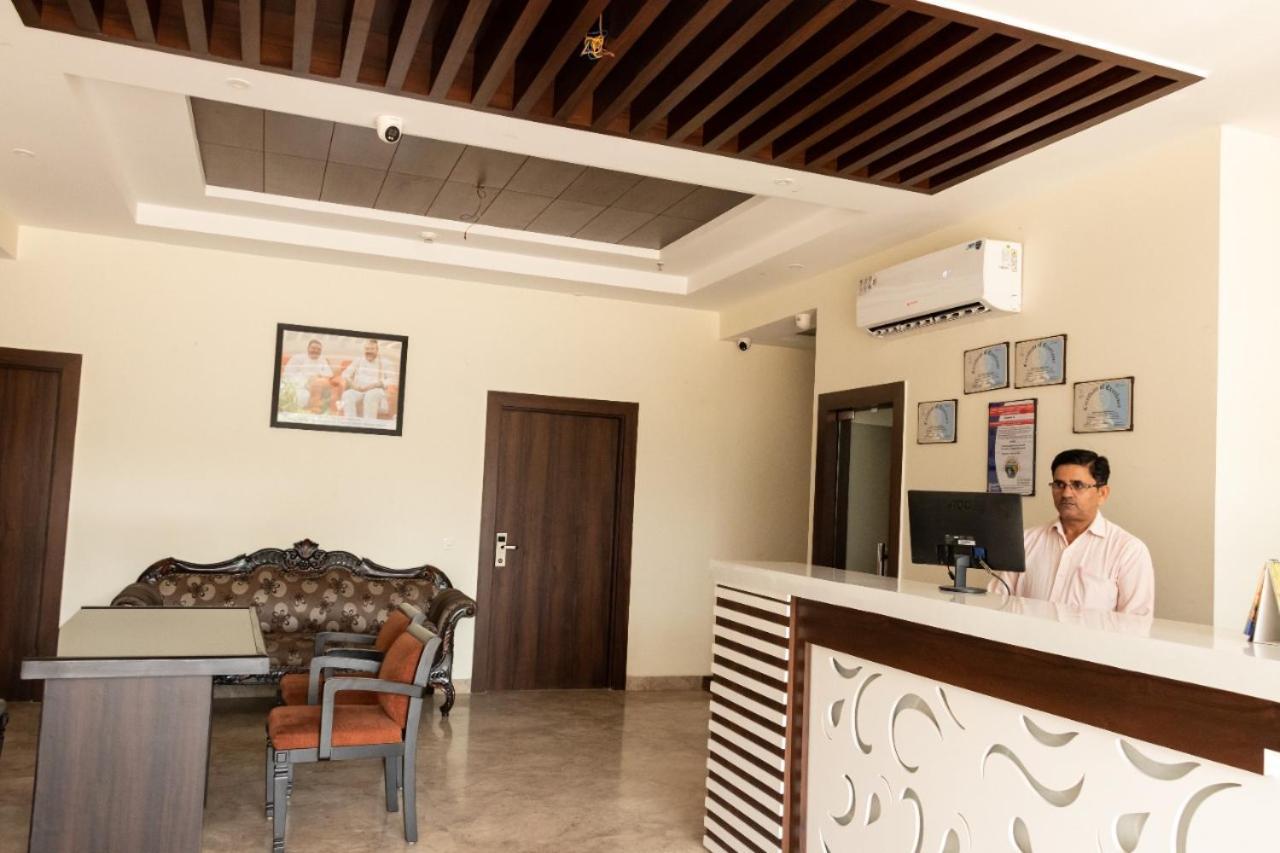 Hotel Sourav Park Inn Agra Agra  Luaran gambar