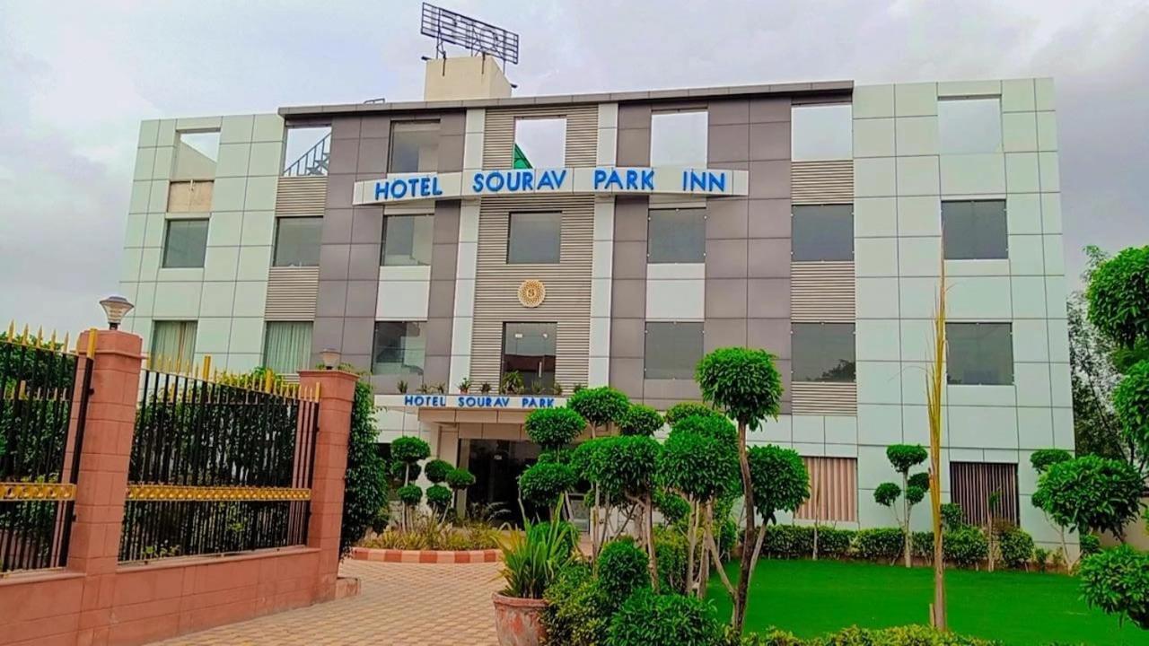 Hotel Sourav Park Inn Agra Agra  Luaran gambar